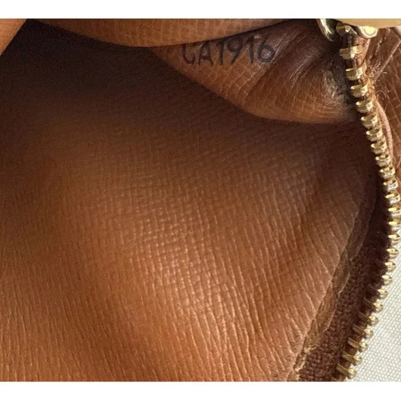 Louis Vuitton Sarah Brown Monogram Long Wallet Authentic Brown with dust pouch - Picture 16 of 16